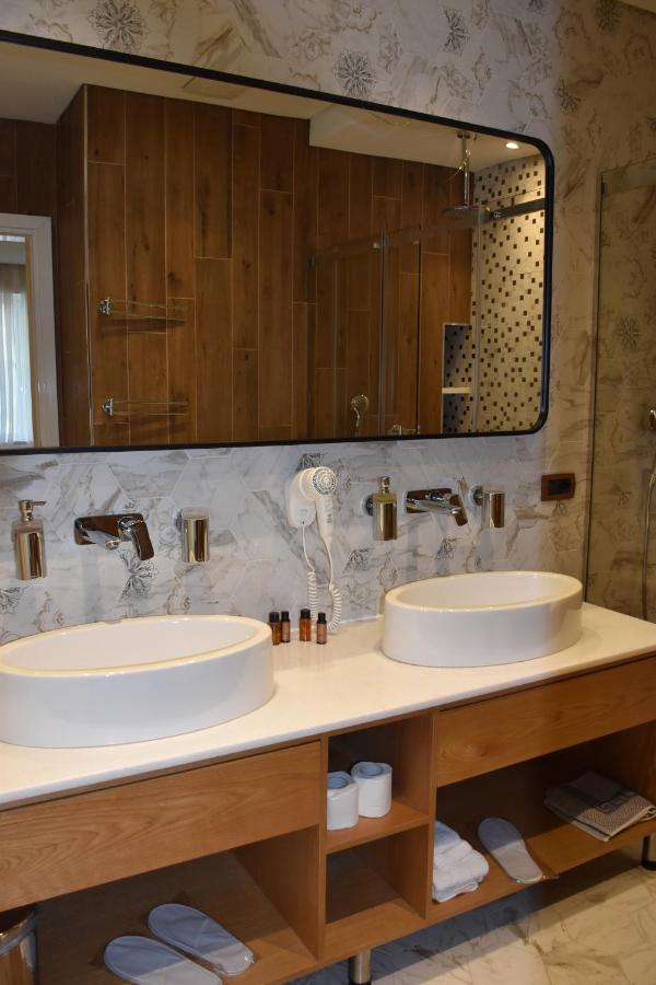 Hotel Ergi'S دراس المظهر الخارجي الصورة